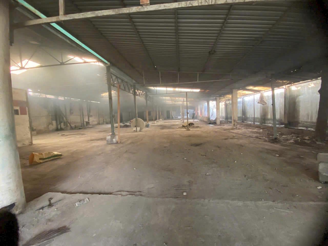 BDS  HVL Cần cho thuê xưởng Mặt Tiền Đường Trường Lưu 20m 