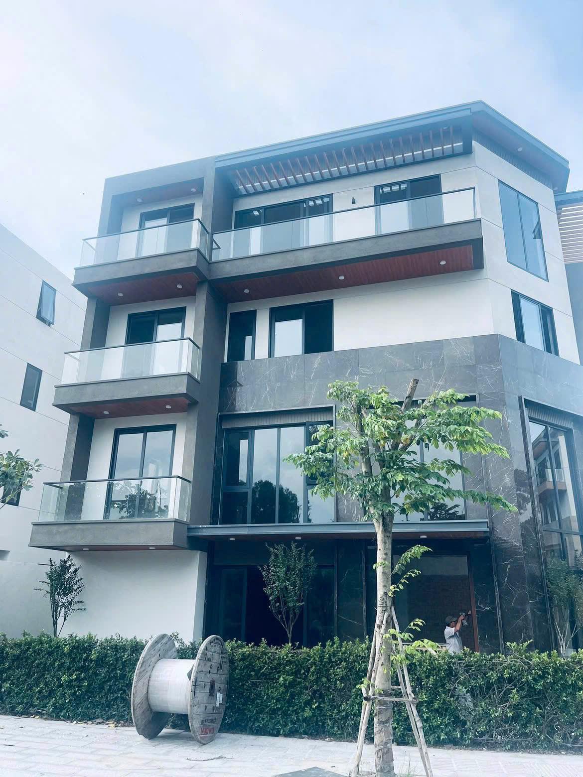 BDS HVL Bán căn Villa dự án The 9 Stellars của Tập Đoàn Sơn Kim Land  