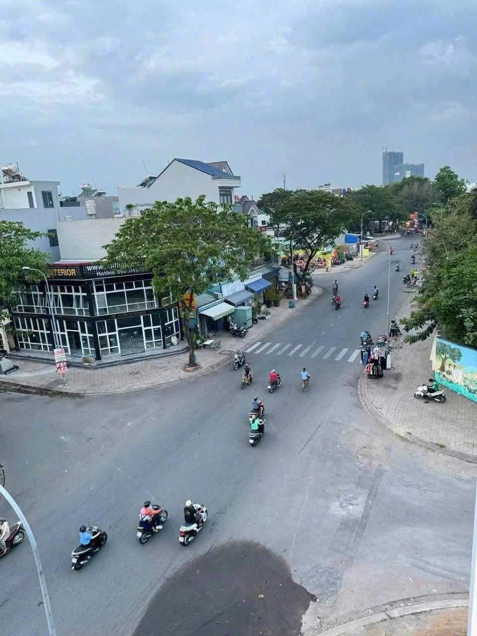 BDS HVL Góc tuyệt đẹp kdc êm đềm linh xuân thủ đức.308 8x18 