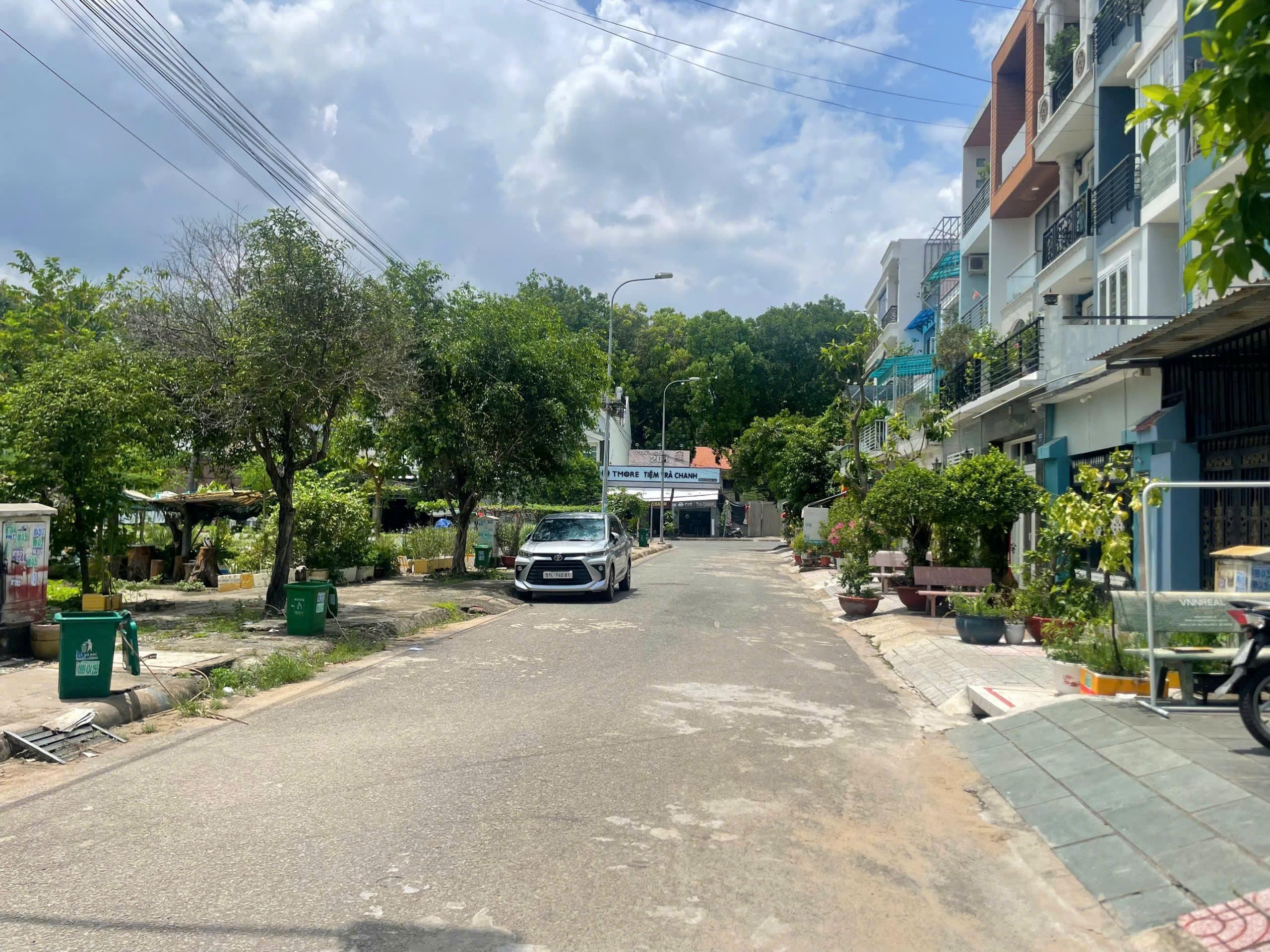 BDS  HVL Bán đất MT đường 447B - Lê Văn Việt, Tăng Nhơn Phú A, Q9 