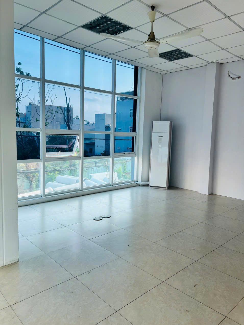 BDS HVL Cho thuê tòa nhà 12m mặt tiền đường lớn đường Hồ Bá Phấn