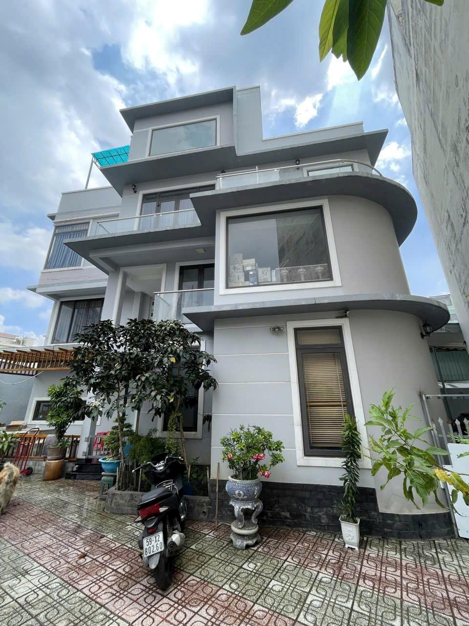 BDS  HVL 202 TỶ – SIÊU PHẨM MẶT TIỀN LÊ VĂN VIỆT – ĐANG CHO NGÂN HÀNG 
