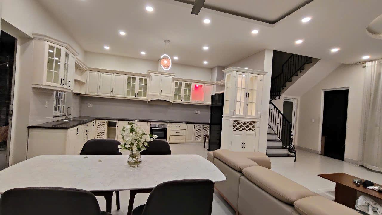 BDS HVL NC- CHO THUÊ BIỆT THỰ SÂN VƯỜN FULL NT ĐẸP KDC LIÊN  PHƯỜNG Q9