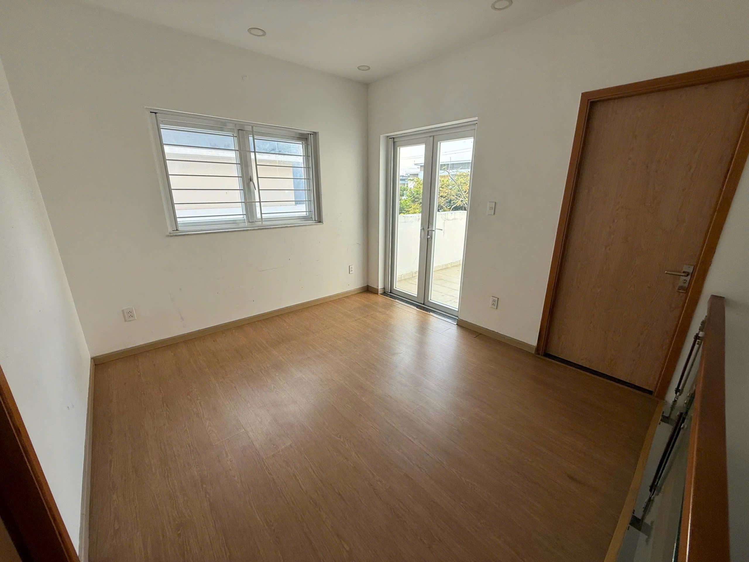 BDS  HVL CG: CHO THUÊ MELOSA 8x18 4PN FULL NỘI THẤT NHƯ HÌNH PHÚ HỮU 