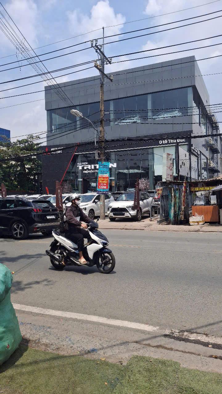 BDS HVL [NC] Mặt tiền 26 Hoàng Hữu Nam ( đối diện showroom oto Thủ đức