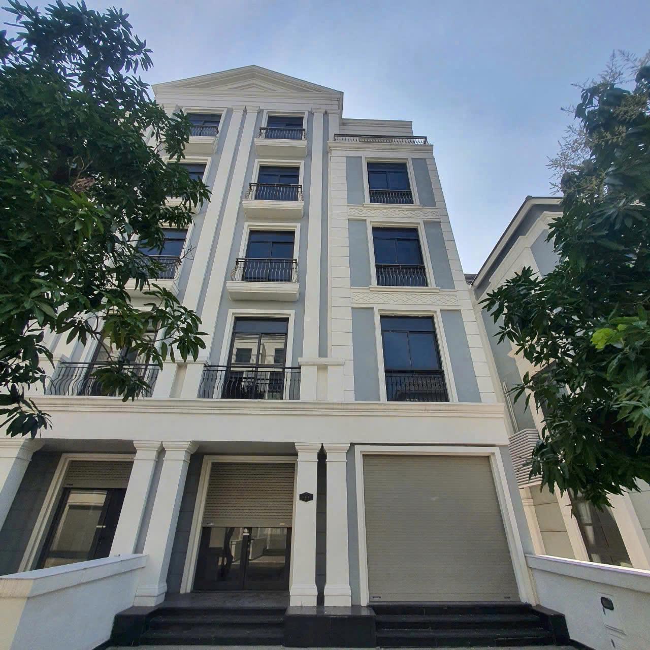 BDS  HVL VIN MANHATTAN 16 TỶ 7x14M 1T4L THÔ CÒN ĐẠP  