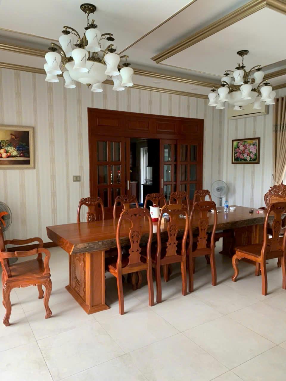 BDS  HVL CHO THUÊ VILLA HỒ BƠI Q2 582 M2 6PN GIÁ 130 TRIỆU/TH  