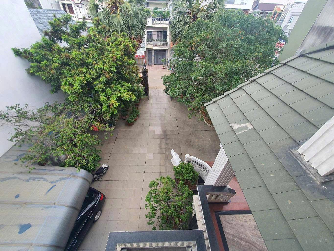 BDS HVL 🏠B.iệt thự t.âm h.uyết tại Khu h.ành c.hính D.ĩ An.