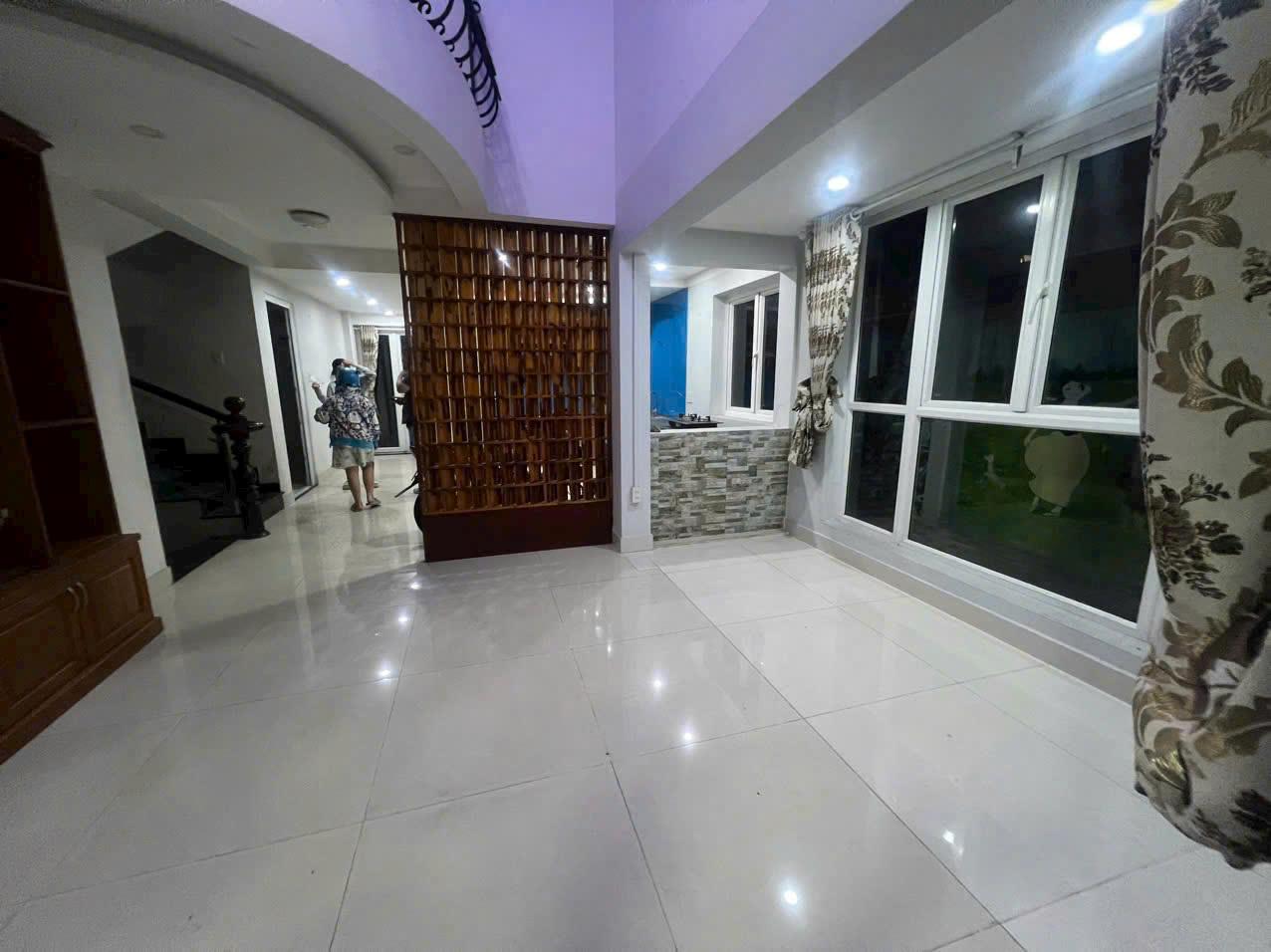 BDS   HVL CHO THUÊ VILLA 10x20M 1T2L SAT KHU CAFE SÔNG ĐÀ GIÁ TỐT 