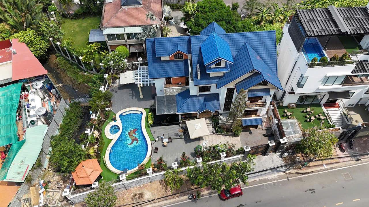 BDS HVL CHO THUÊ VILLA 215A NG VĂN HƯỞNG Q2 Giá 315 tr/th gần 700m2 