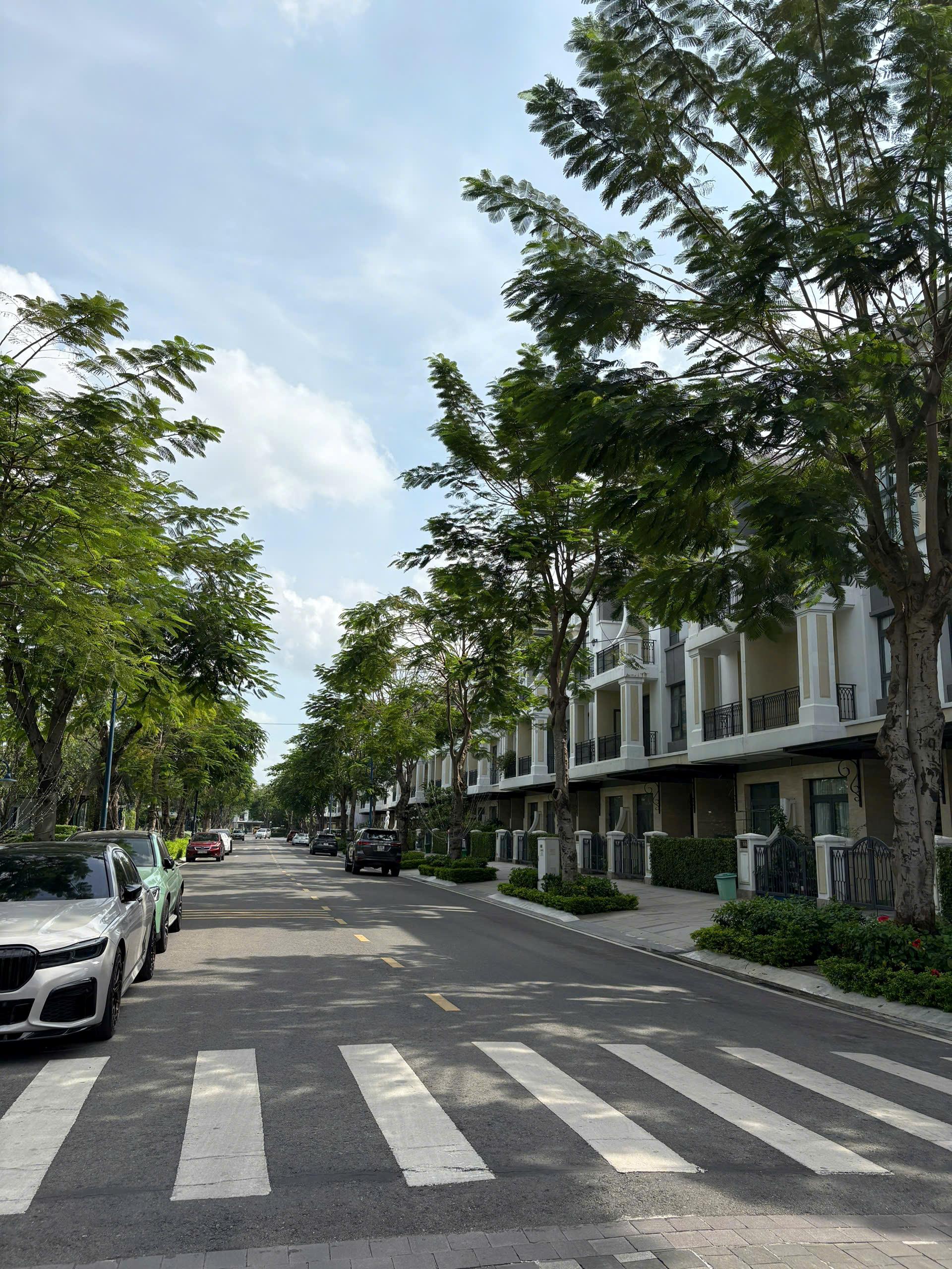 BDS HVL- CHO THUÊ NHÀ PHỐ VEROSA NTCB , LIÊN PHƯỜNG Q9  