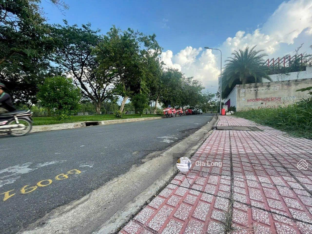 BDS HVL GC: VIEW SÔNG THÂN VĂN NHIẾP Q2 17x17M GIÁ 69 TỈ  