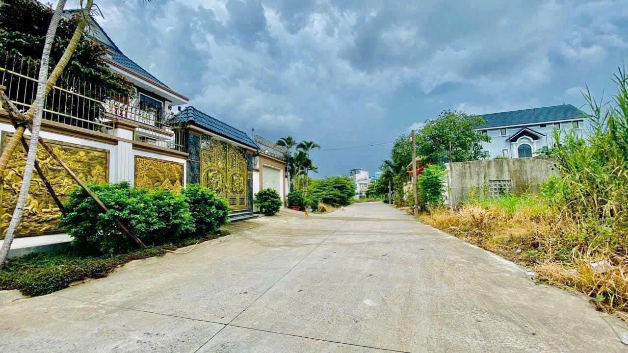 BDS HVL ⛔️Bán 812 m2 đất ven sông Sài Gòn mát mẻ tiện xây villas 