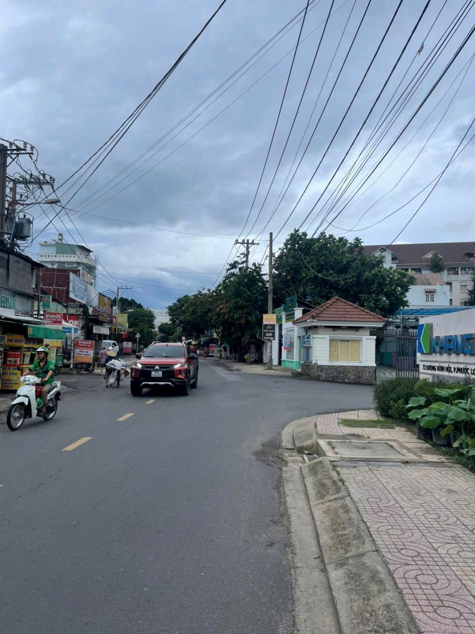 BDS HVL VILLA TRỤC CHÍNH KHANG ĐIỀN Q9 8x22.5m GIÁ TỐT  