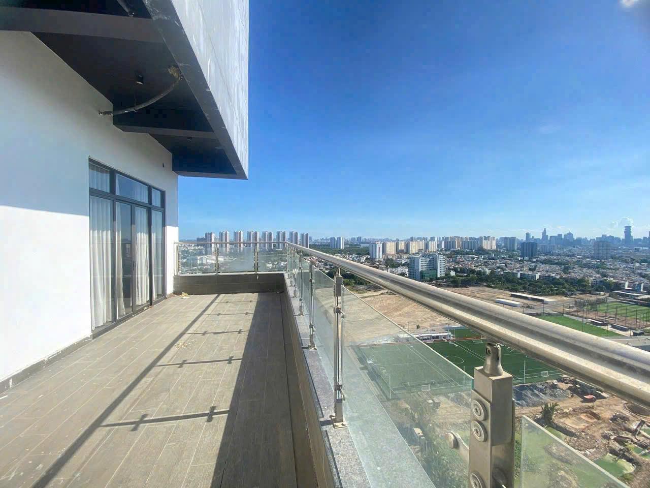 BDS HVL Cần bán gấp căn penthouse nằm mặt tiền đường Mai Chí Thọ, Q2