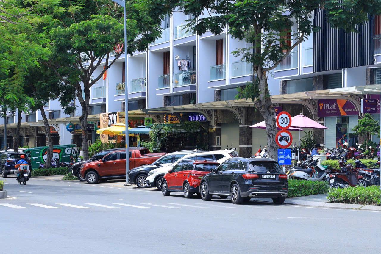 BDS  HVL BÁN SÀI GÒN CAR 532 QL13 ngang 11.6m CHỈ 45 tỷ  