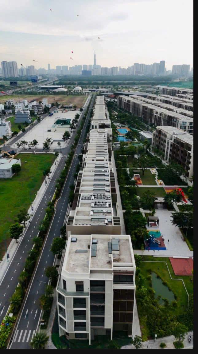 BDS HVL SIÊU RẺ ! Nhà 5 TẦNG ĐỖ XUÂN HỢP Q9 Giá 45 triệu/tháng  