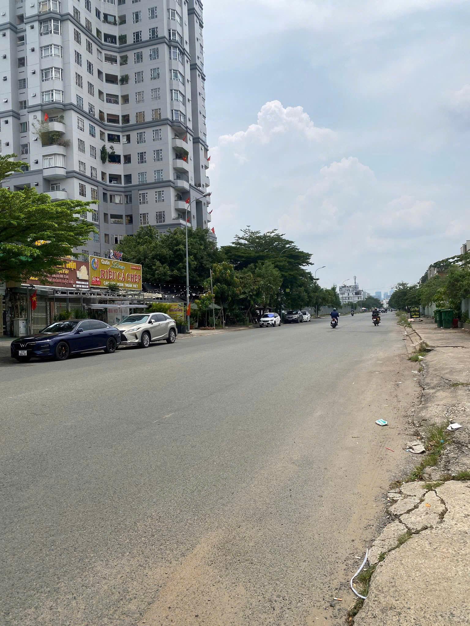 BDS HVL [NC] 03 lô LIỀN KỀ TRẦN LỰU Q2 12x20m GIÁ 75 tỷ  