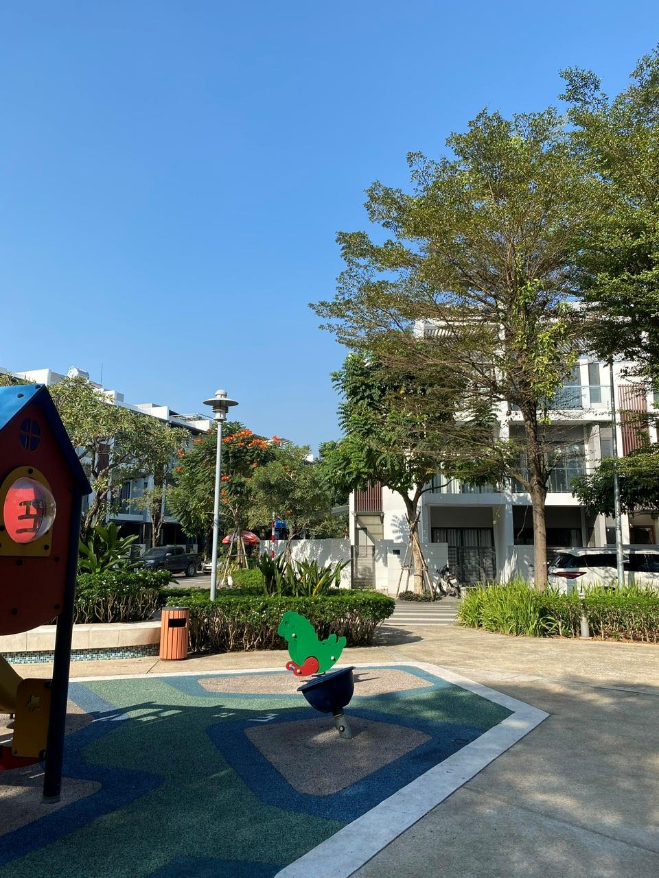BDS HVL CHO THUÊ NHÀ ĐẦY ĐỦ NỘI THẤT, GẦN TRUNG TÂM, KHÔNG GIAN THOÁNG