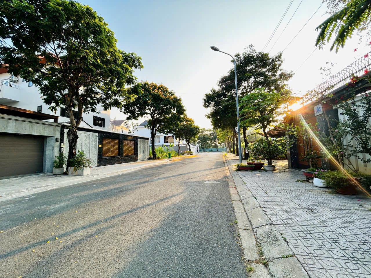 BDS HVL BÁN NỀN BIỆT THỰ 303m² – KDC HƯNG PHÚ, PHƯỚC LONG B  