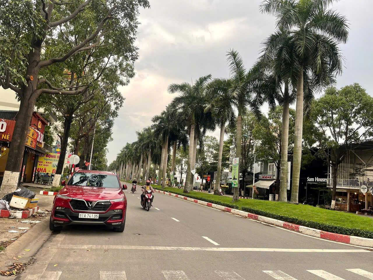 BDS  HVL 💥 Chủ gửi bán lô đất MẶT TIỀN đường GS1 rộng 30m 