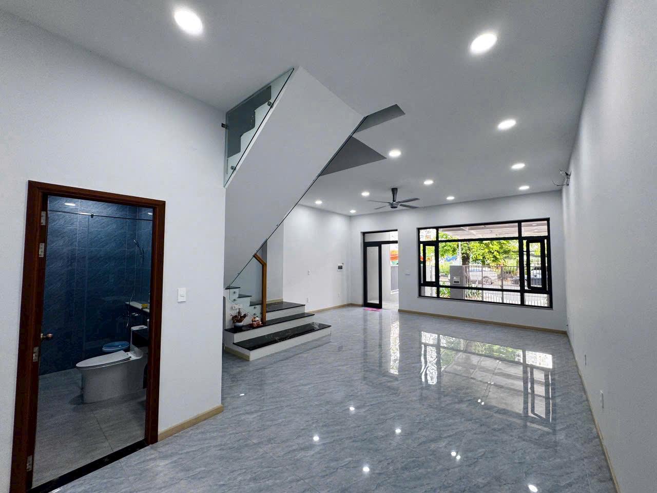 BDS  HVL [NC]  MẶT TIỀN MUỒNG TÍM – PHỐ ĐÔNG VILLAGE – 4 TẦNG – 120M² 