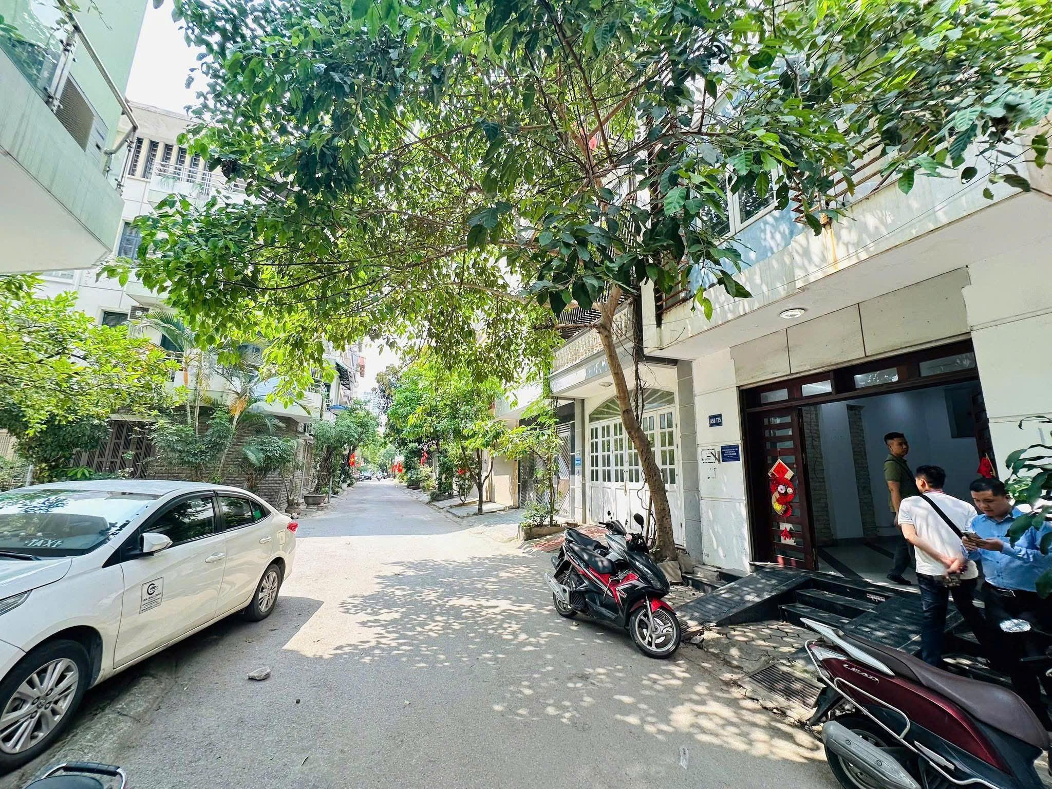 bán nhà kđt văn quán , 69m, 4 tầng thang máy chờ, kinh doanh, giá 17,2