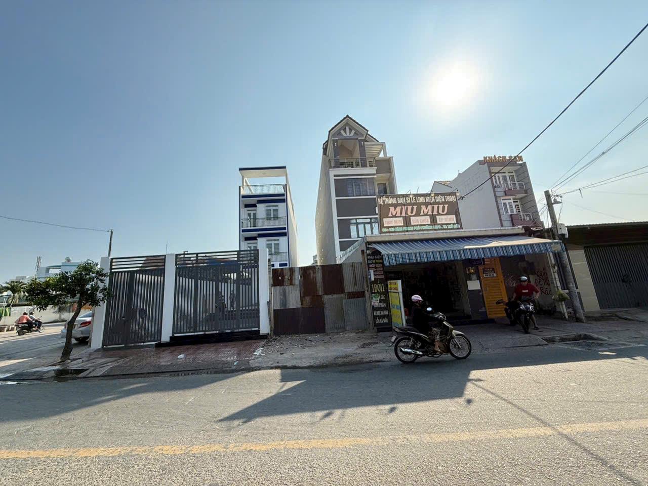 BDS HVL [NC] BÁN LÔ 160 Đình Phong Phú Giá 10 tỷ  