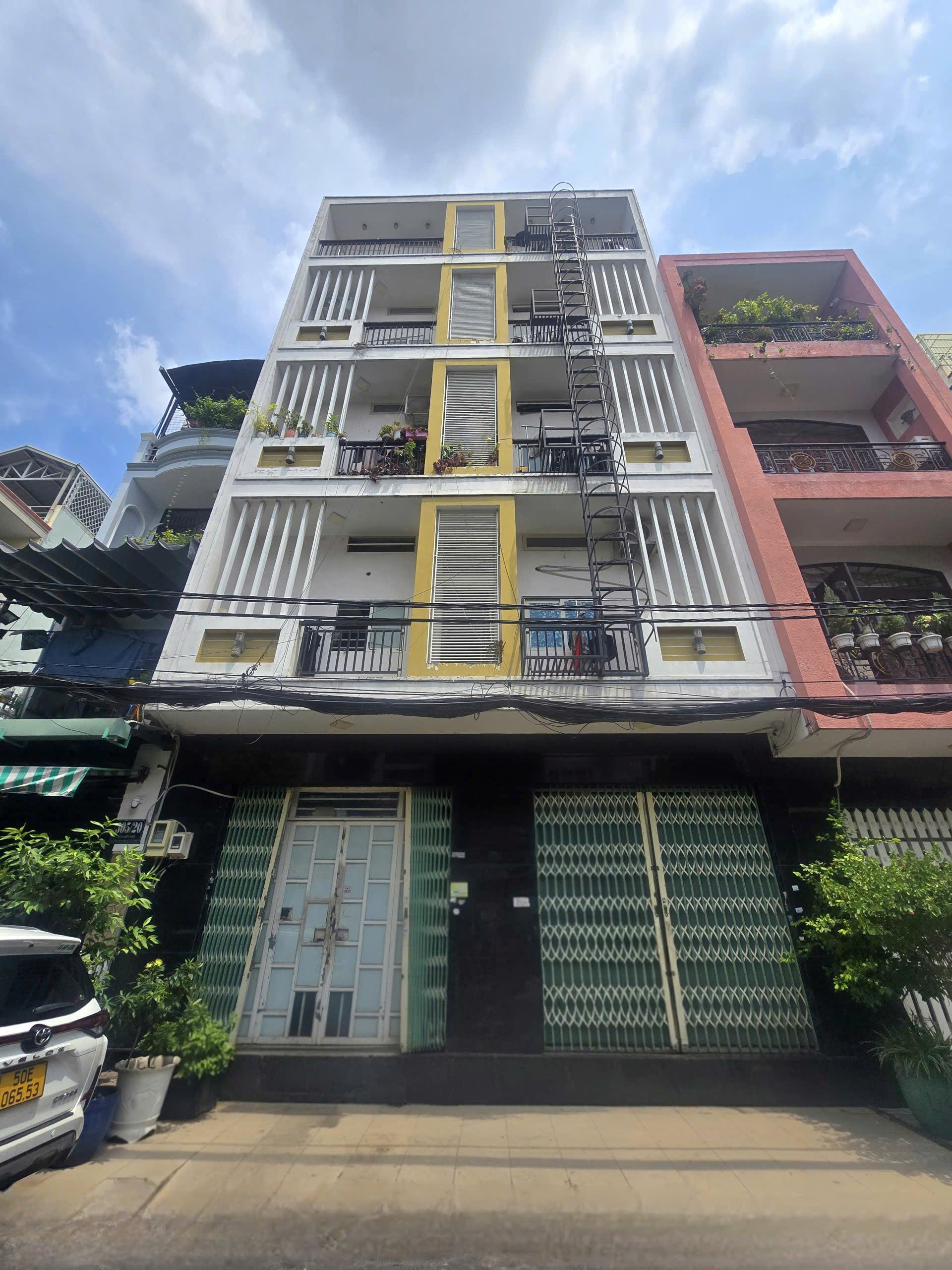 Toà nhà CHDV Tân Sơn Nù- tân Phú.DT 8x16- Đúc 5 Lầu- 29 Phòng