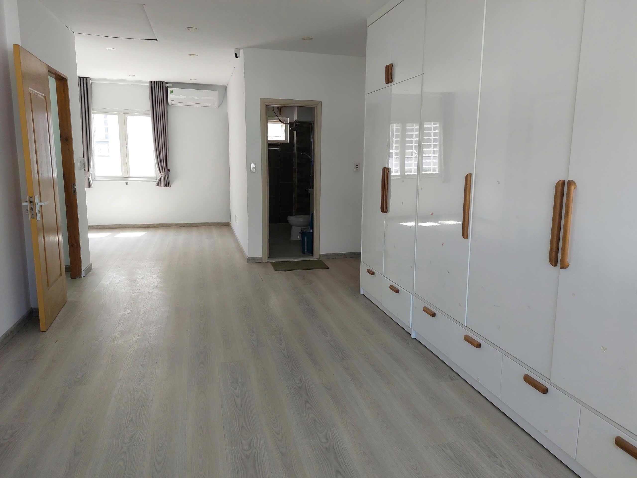 BDS Mega Ruby nhà hướng tây, diện tích 5x16,5m, sân sau thêm 3m đất