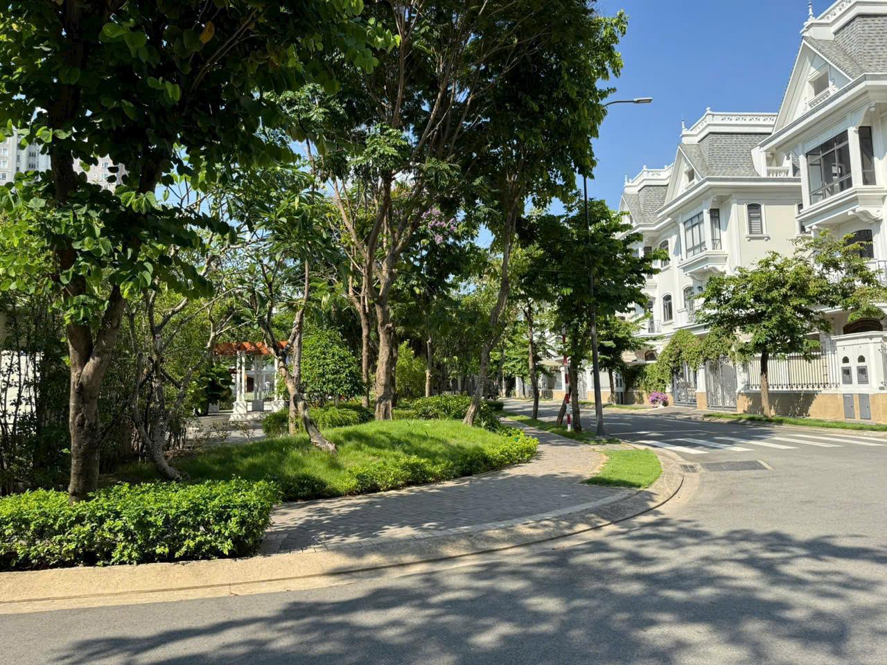 BDS HVL BÁN VILLA NG MỘNG TUÂN VICTORIA Q2 GIÁ 60.5 tỷ 