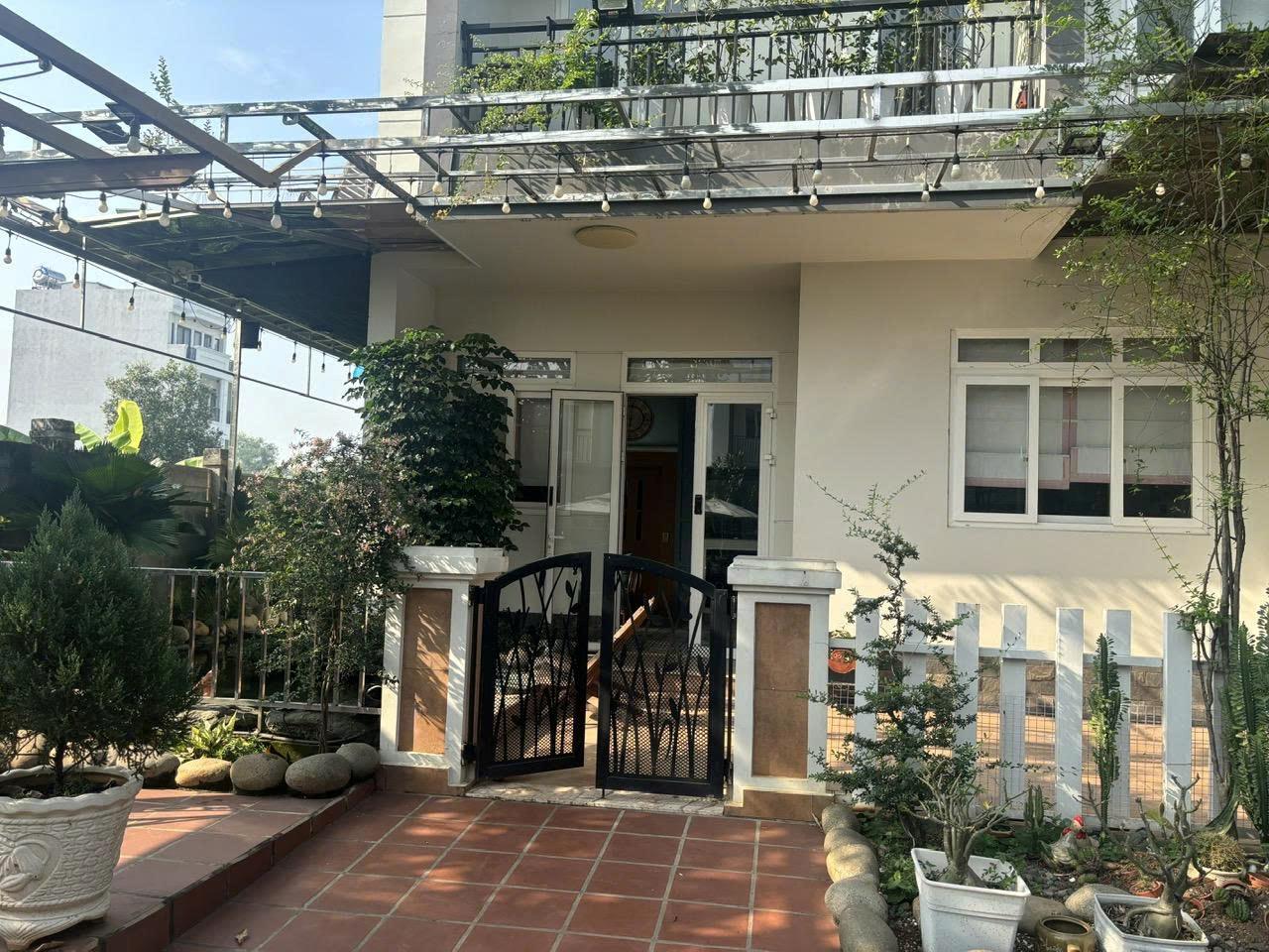 BDS HVL NC- CHO THUÊ BIỆT THỰ SÂN VƯỜN FULL NT CÓ THANG MÁY PARKRIVERS