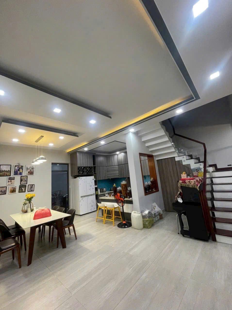 BDS HVL Vib tài trợ vốn mua bds quận 7 Bán biệt thự đường số 4 